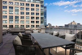 446 Kent Ave Unit PHC, New York City, NY 11249