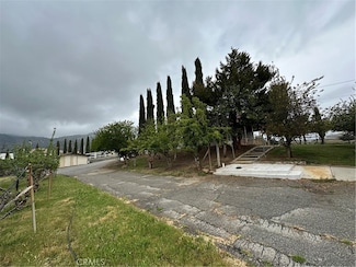 23171 Woodford Tehachapi Rd, Tehachapi, CA 93561