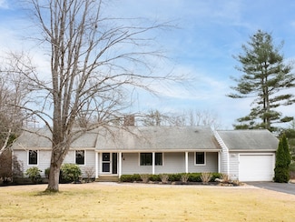 103 Delorenzo Dr, Duxbury, MA 02332