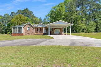 120 W Eason Dr, Rockingham, NC 28379