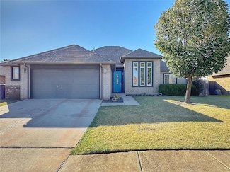 17413 Golden Hawk Ln, Edmond, OK 73012