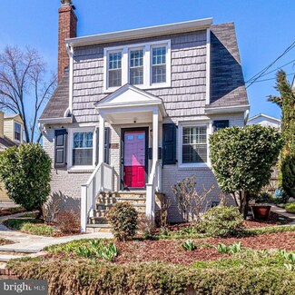 2708 Sycamore St, Alexandria, VA 22305