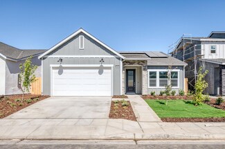 5102 N San Clemente Ave, Fresno, CA 93723