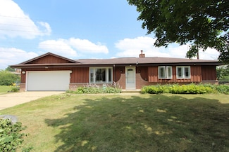 6901 W Greenbrook Ct, Milwaukee, WI 53223