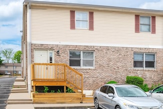 422 W Northlane Dr, Bloomington, IN 47404