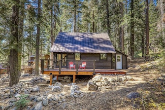 14161 Tanager Ln, Truckee, CA 96161