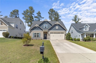 183 Falls Creek Dr, Spring Lake, NC 28390
