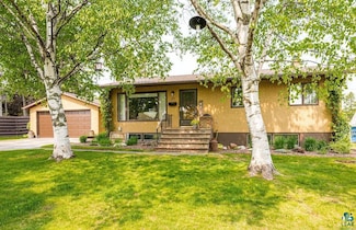 51 Law Dr, Silver Bay, MN 55614