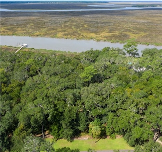 398 Pikes Bluff Dr, St. Simons Island, GA 31522