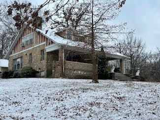 1606 E Mccarty St, Jefferson City, MO 65101