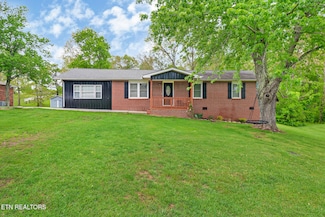 598 Glenwood Cir, Crossville, TN 38555
