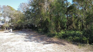 706 Atlantic St, Atlantic Beach, SC 29582