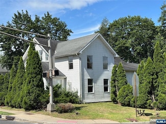 27-29 Roseland Ave, Roseland, NJ 07068