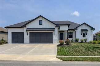 1101 SW Conch Cir, Blue Springs, MO 64064