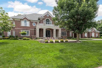 2610 Diamondwood Dr, Cedar Rapids, IA 52403