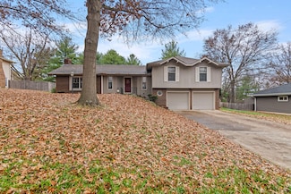 615 E Cardinal St, Springfield, MO 65810
