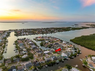 6604 Dolphin Cove Dr, Apollo Beach, FL 33572