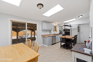 1124 W Edgewater Dr, Tucson, AZ 85704