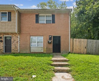 46829 Rogers Dr, Lexington Park, MD 20653