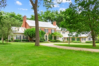 7208 White Oaks Rd, Harvard, IL 60033