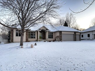 1914 Temminck Rd, Saint Cloud, MN 56301