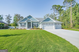 205 Riley Hunter Dr, Kingsland, GA 31548