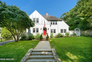 7 Perryridge Rd, Greenwich, CT 06830