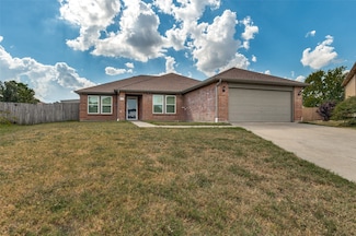 3527 Red Mine Ln, Grand Prairie, TX 75052