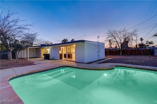 1976 Caballero Way, Las Vegas, NV 89169