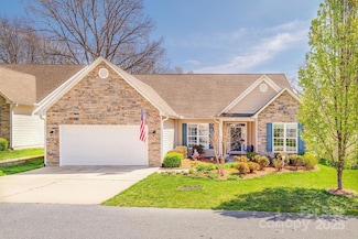 111 Eagle Creek Trail S, Flat Rock, NC 28731