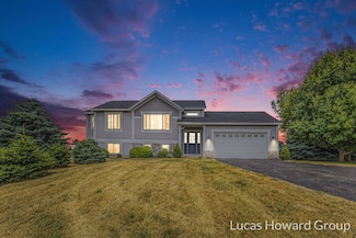 3475 Lone Oak Ln Unit 3, Dorr, MI 49323