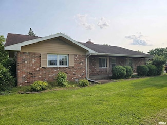 405 Easthaven Dr, Centralia, IL 62801