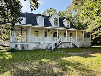 138 Waddell Ln, Ridgeville, SC 29472