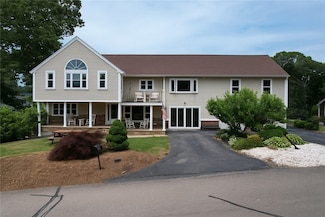 163 Winterberry Rd, Saunderstown, RI 02874