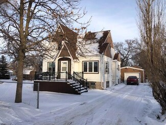 210 2nd Ave W, McLaughlin, SD 57642