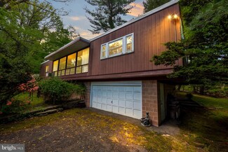 402 Randall Rd, Wyncote, PA 19095