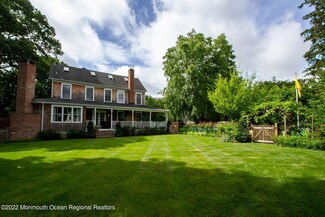 43 Doughty Ln, Fair Haven, NJ 07704
