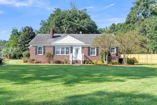 6203 Old Point Rd, Hanahan, SC 29410