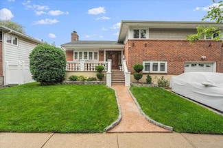 264-47 Grand Central Pkwy, Flushing, NY 11362