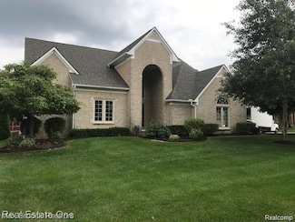 37899 Mckenzie Ct, Farmington Hills, MI 48331