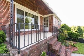 1318 Heather Hill Rd, Baltimore, MD 21239