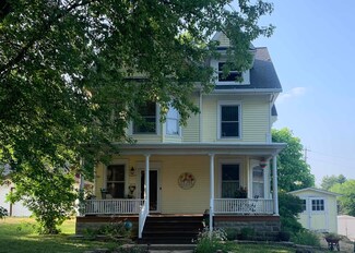 219 Washington St, Mineral Point, WI 53565