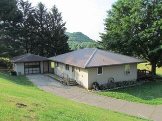 60631 Buck Creek Rd, Ferryville, WI 54628
