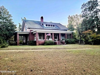 2740 Nc 71, Maxton, NC 28364