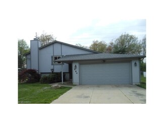 994 Kevin Dr, Kent, OH 44240