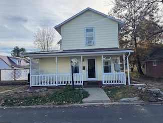15 Ritchie St, Buckhannon, WV 26201