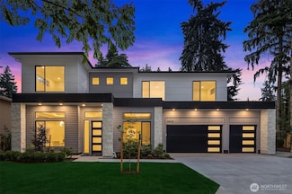 11618 NE 111th St, Kirkland, WA 98033