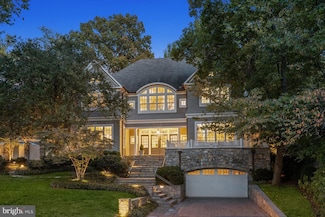 3033 University Terrace NW, Washington, DC 20016