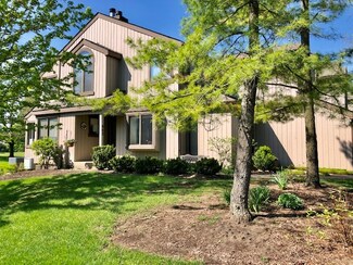 945 Fairway Cir Unit 539FFL, Lake Barrington, IL 60010