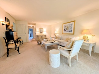 3707 Foxborough Terrace NE Unit B, Cedar Rapids, IA 52402